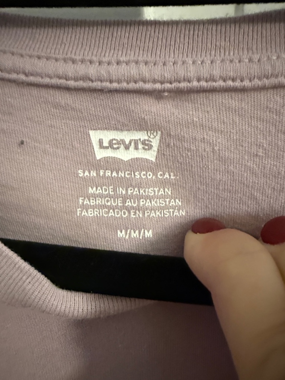Levi’s Graphic Logo Tee Size Medium Purple Lavender Blue Logo Casual T-Shirt - Picture 3 of 3